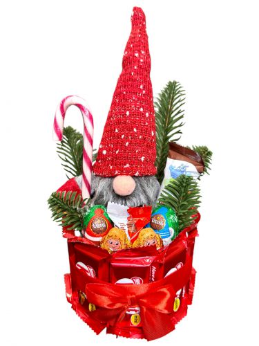 Prezent na Mikołajki Święta Bożego Narodzenia mini tort Kit-Kat z Krasnalem
